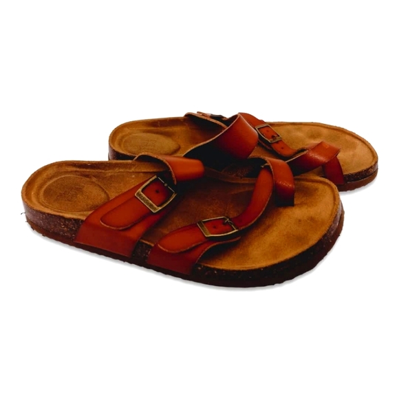 Time and Tru Sandals - Picture 1 of 2